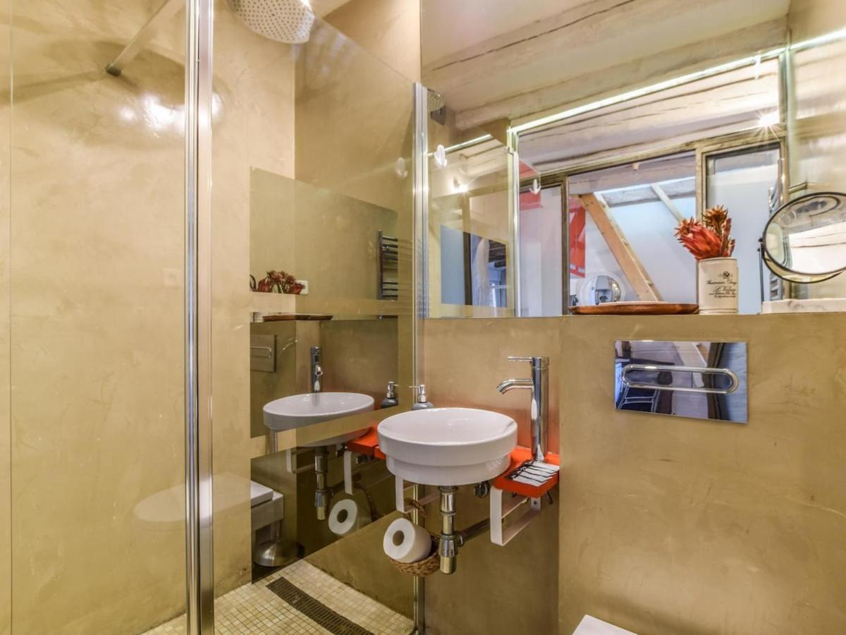 Apartamento En La Plaza De Lavapies Para 4 Personas Мадрид Екстериор снимка
